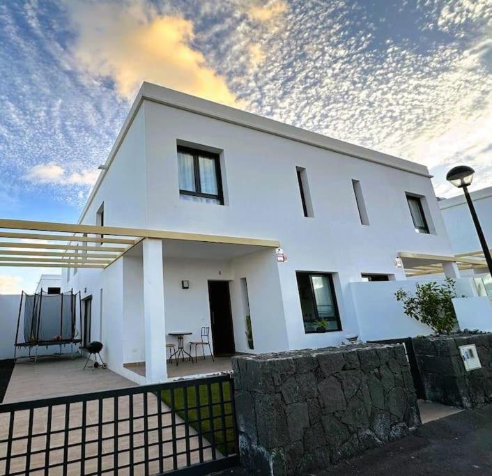 Vila Casa Amy-Costa Teguise Exteriér fotografie
